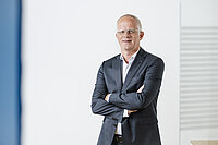 Porträtfoto von IV-Tirol-Präsident Max Kloger