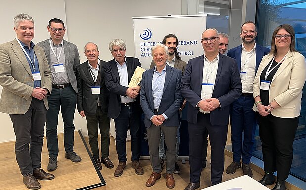 Die Präsidenten und Präsidentinnen der DASI beim ersten gemeinsamen KI-Forum des UVS und der IV Tirol 