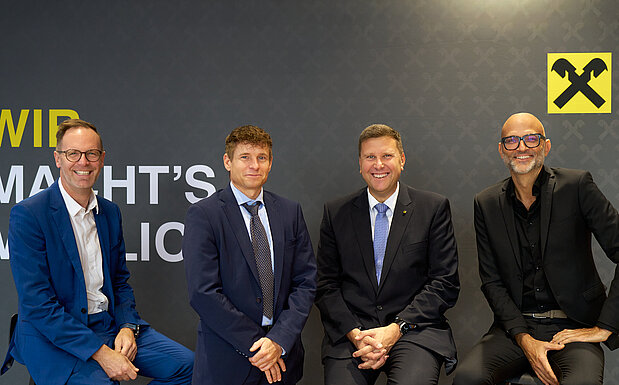 v. l. IV-Tirol-Geschäftsführer Michael Mairhofer, Head of Raiffeisen Research Gunter Deuber, RLB-Tirol-Vorstandsvorsitzender Thomas Wass und GAW-Ökonom Stefan Haigner