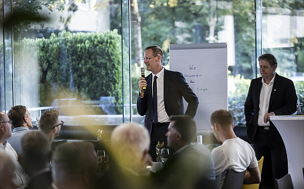 Michael Mairhofer (IV Tirol) und Christoph Wellenzohn (A1)