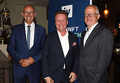 v. l. Landeshauptmann Anton Mattle, IV-Präsident Georg Knill, IV-Tirol-Präsident Max Kloger